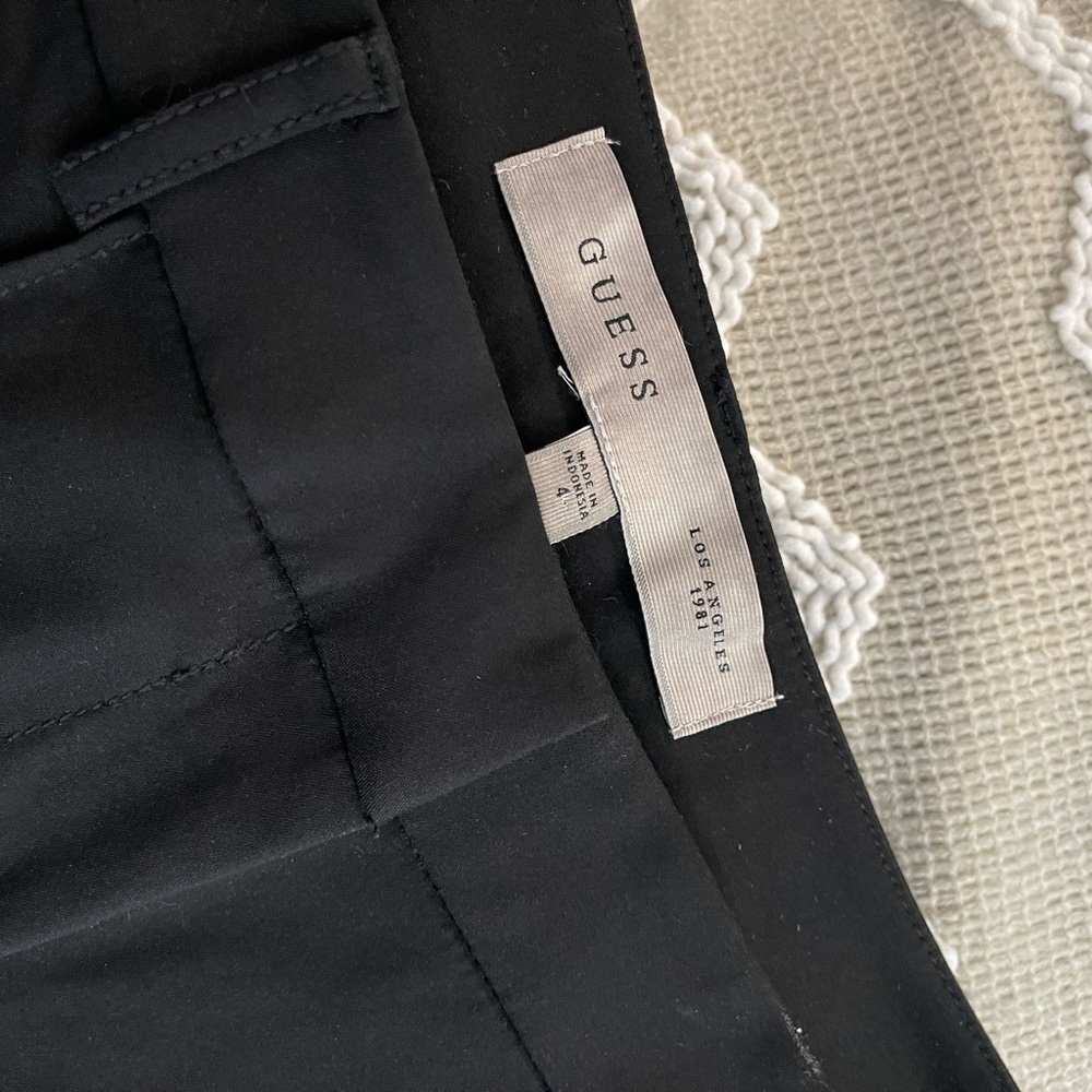 GUESS Low Waist Slant Pocket Shorts - Picture 6 of 8